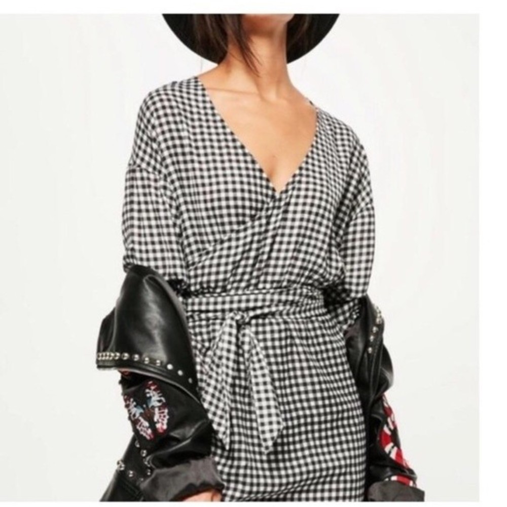 Missguided Gathered Sleeve Tie Waist Gingham Dress